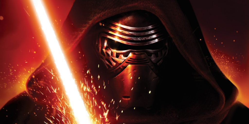 Se preferite il design del nuovo viallain Kylo Ren potete trovare la replica anche del suo casco